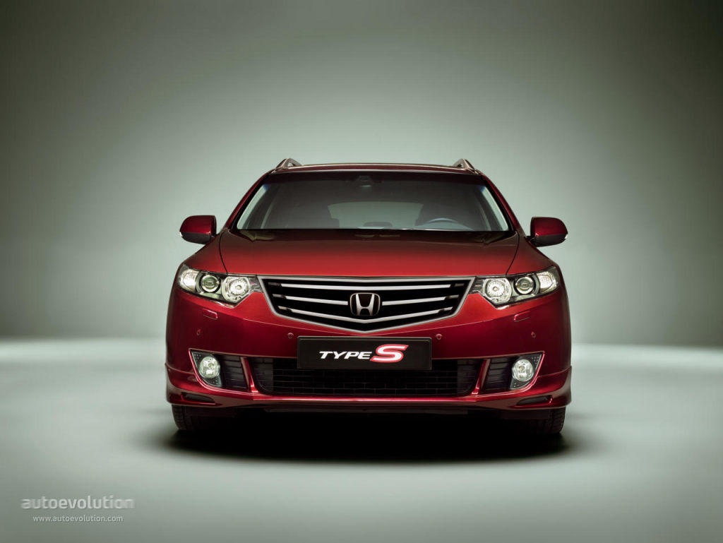Honda Accord Tourer photo 4