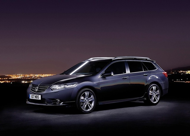 Honda Accord Tourer foto 2