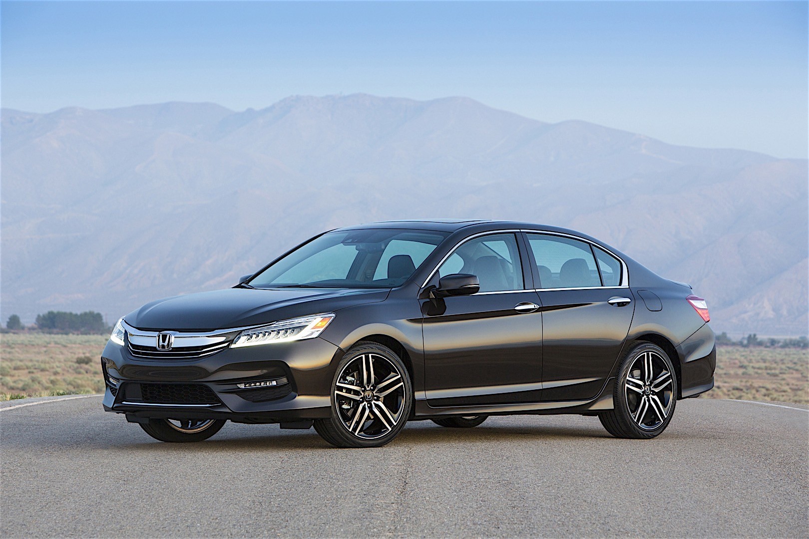 Honda Accord photo 4