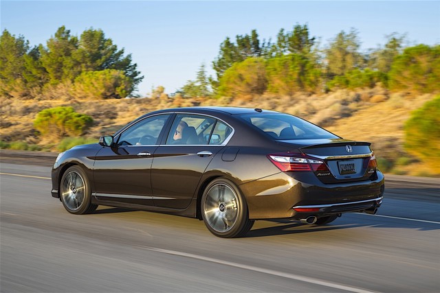 Honda Accord foto 18