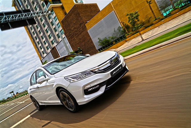Honda Accord foto 28