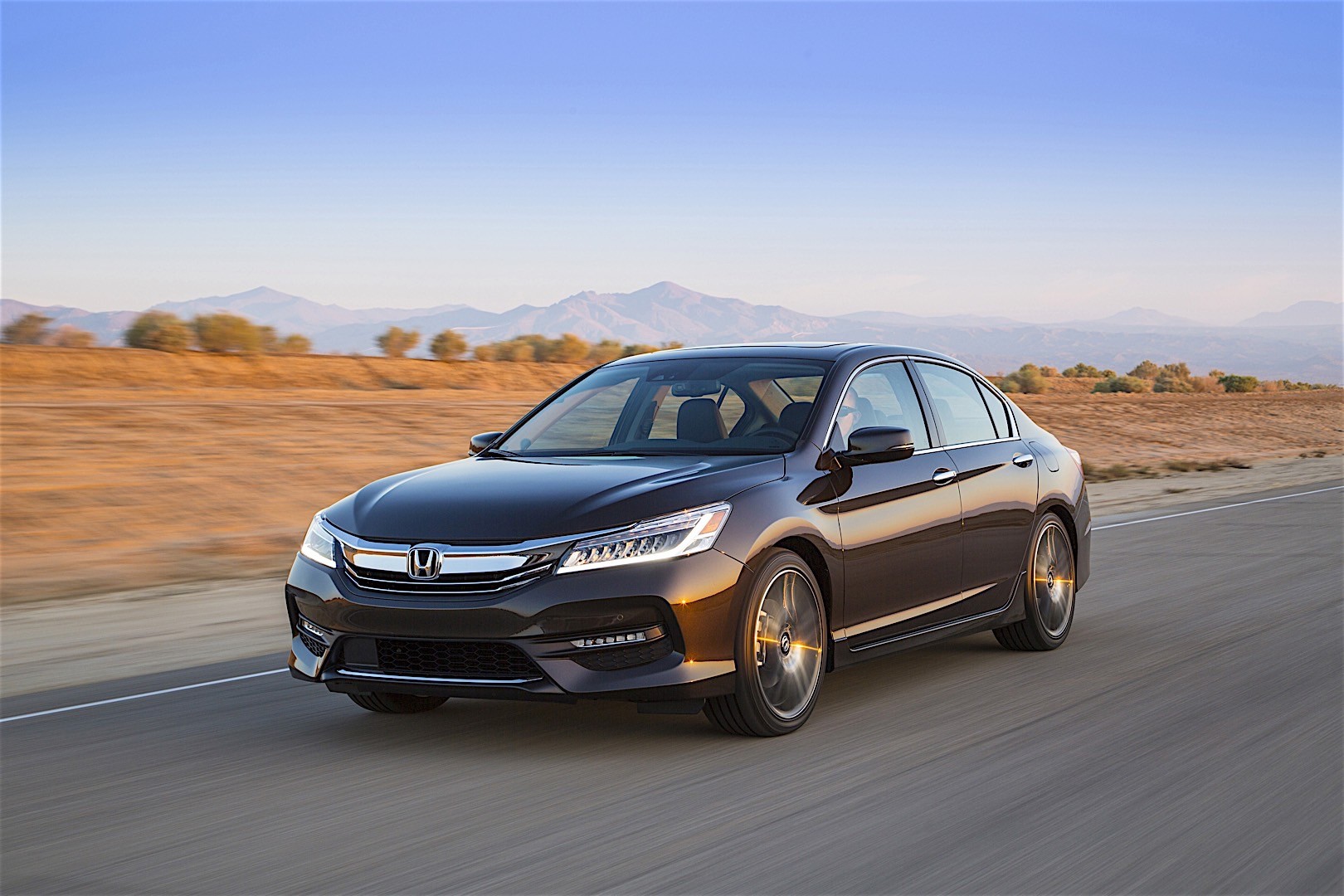 Honda Accord photo 31