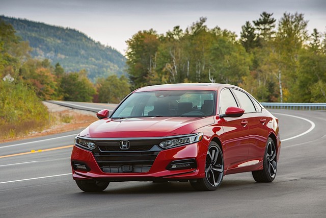 Honda Accord photo 18
