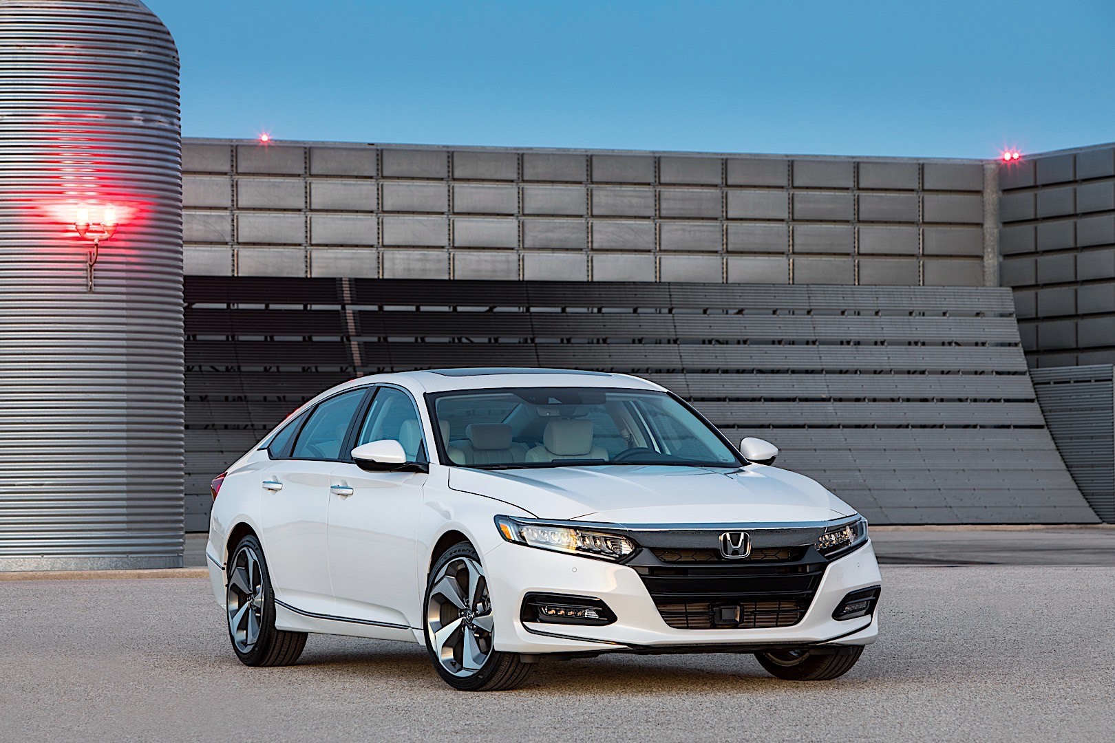 Honda Accord photo 4