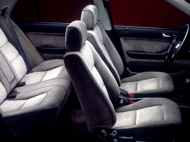 Honda Accord photo 17