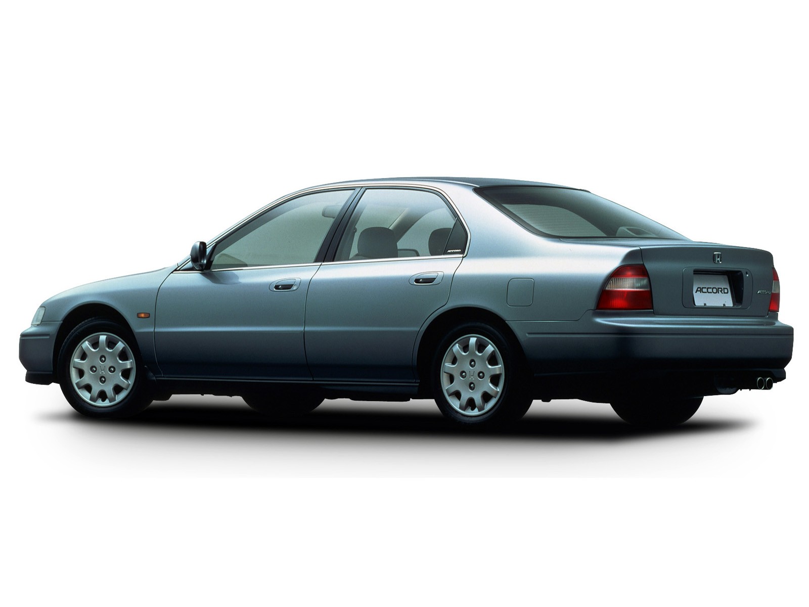 Honda Accord photo 9