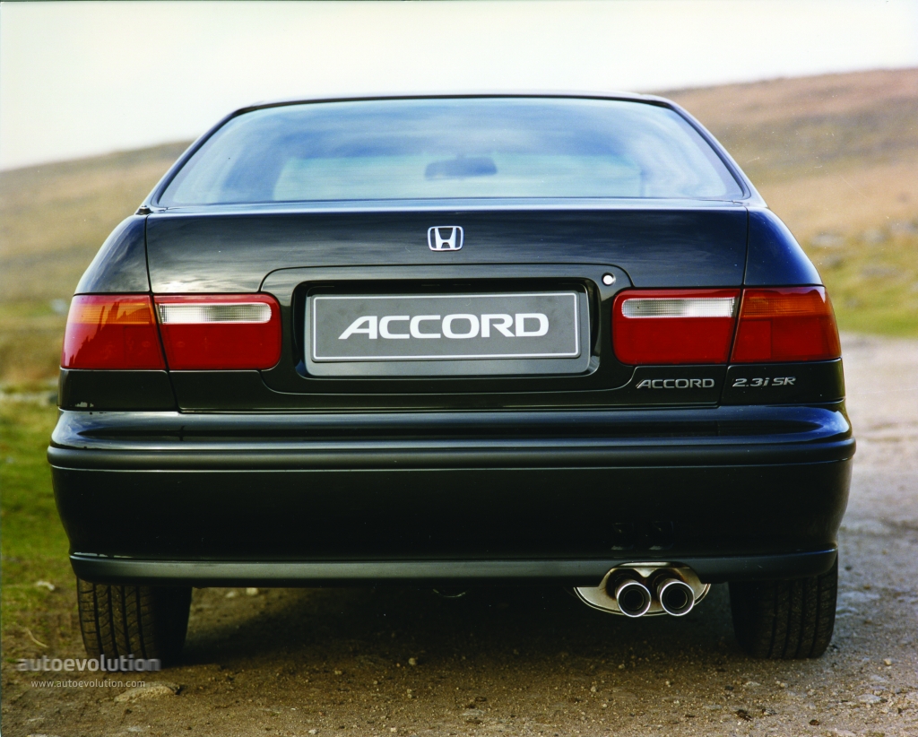 Honda Accord photo 6