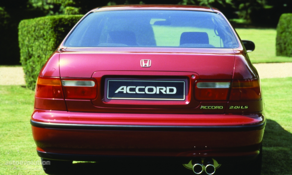 Honda Accord photo 8