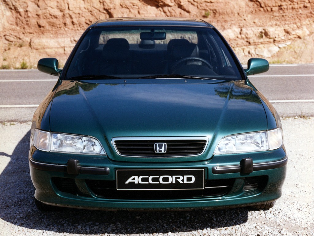Honda Accord photo 11