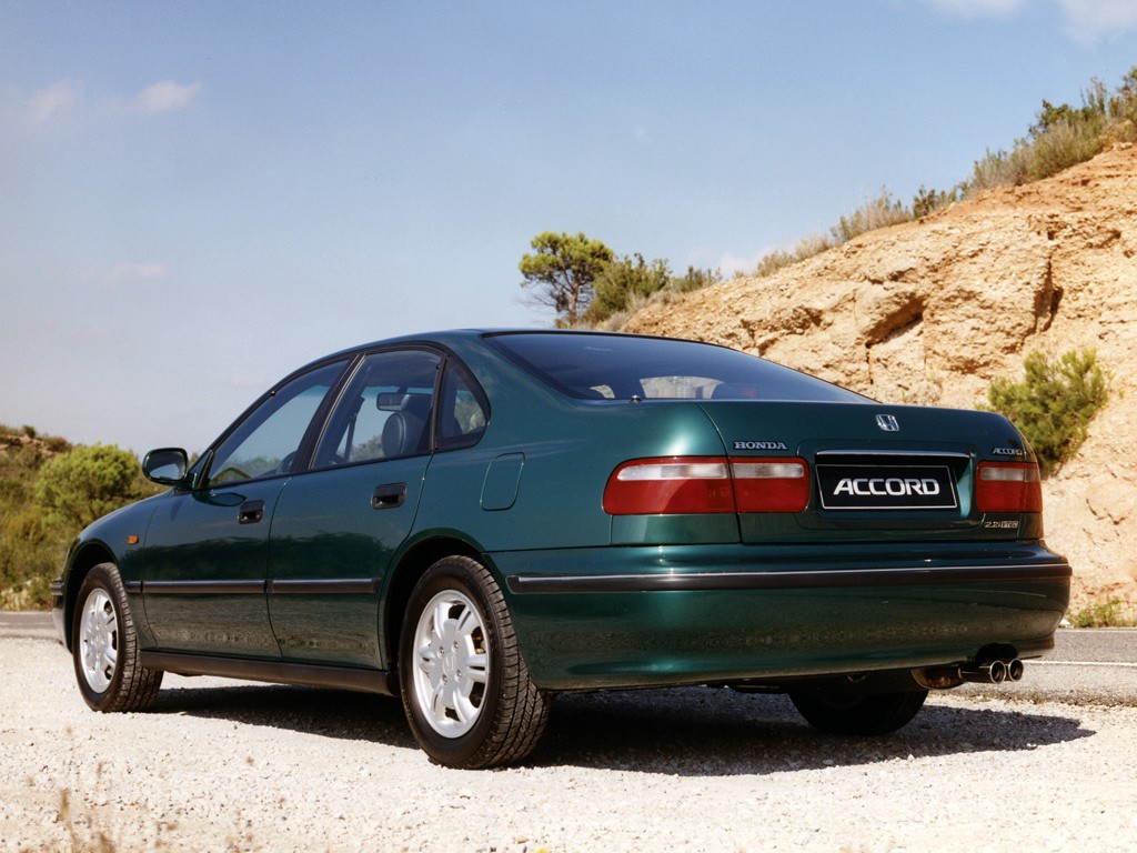 Honda Accord photo 12