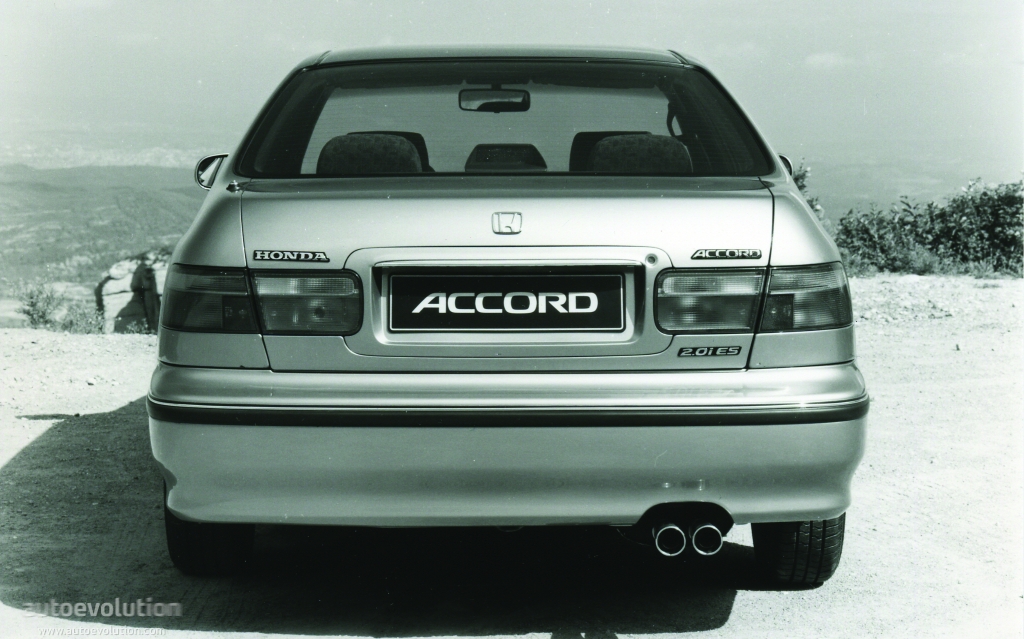 Honda Accord photo 7
