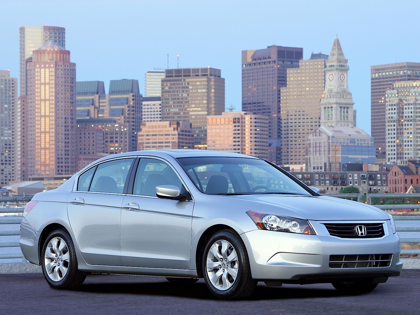Honda Accord photo 9