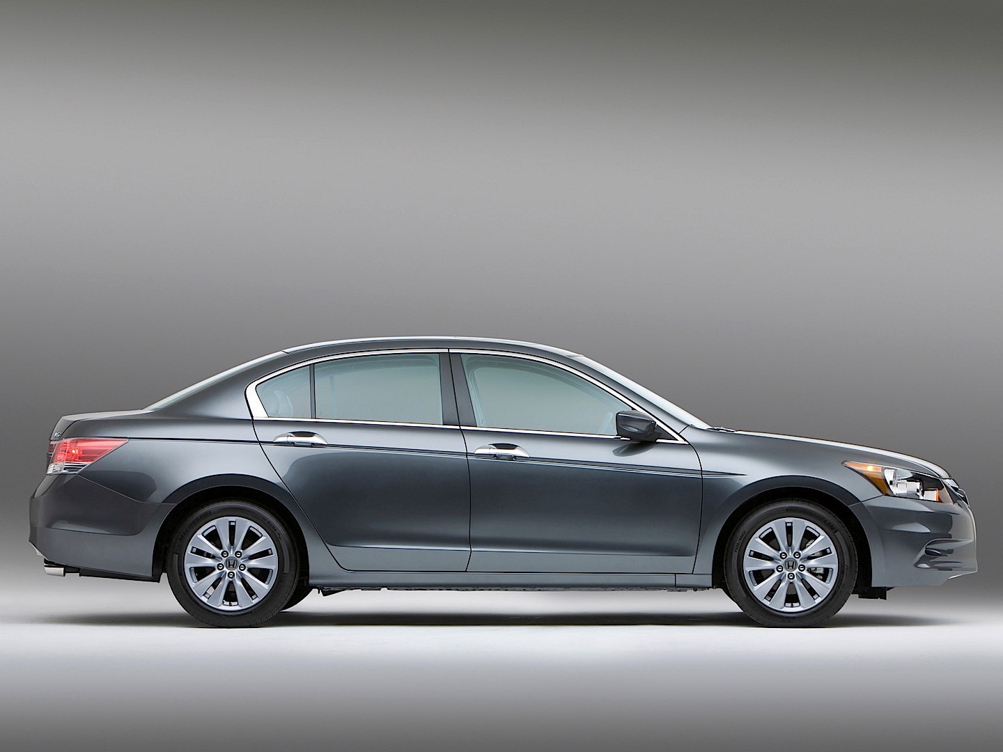 Honda Accord photo 20