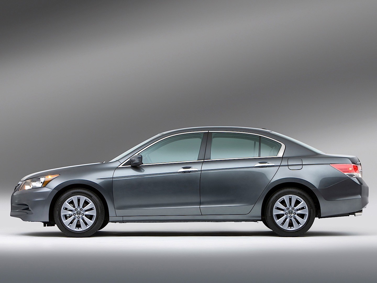 Honda Accord photo 32