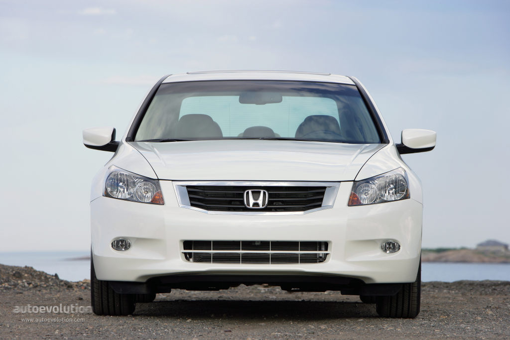 Honda Accord photo 2