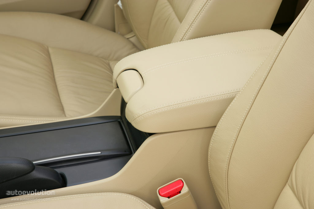 Honda Accord photo 44