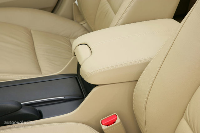 Honda Accord photo 44