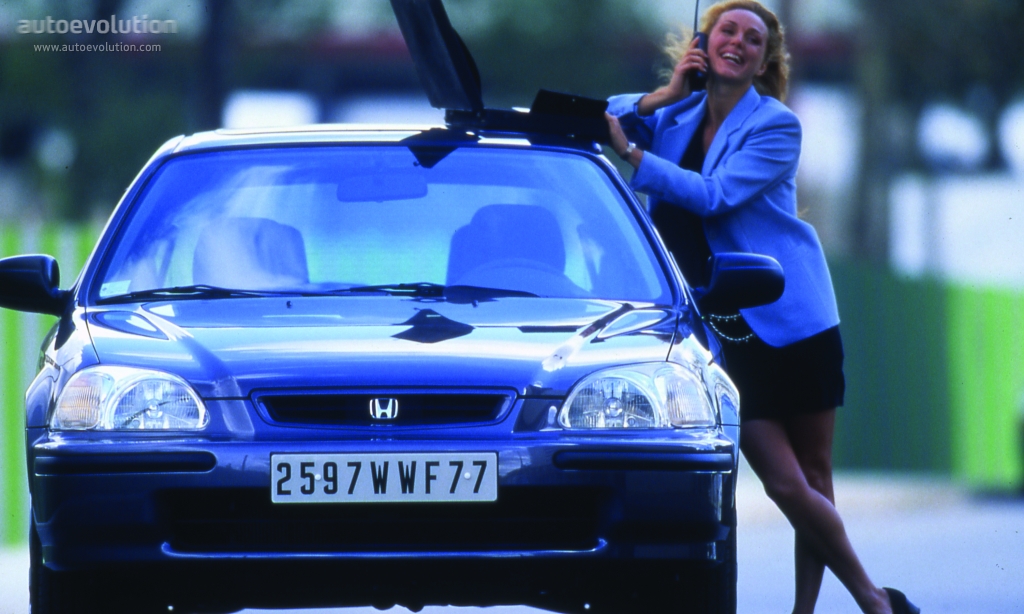 Honda Civic 3 Doors photo 2