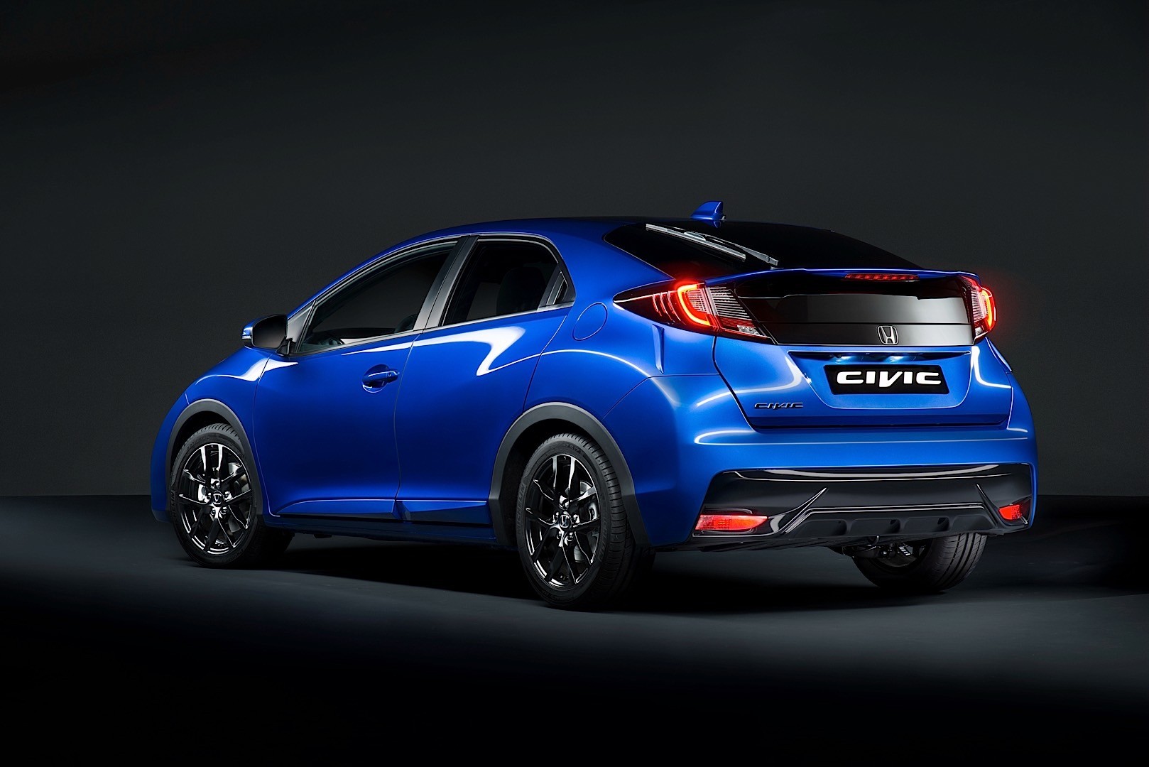 Honda Civic 5 Doors photo 2