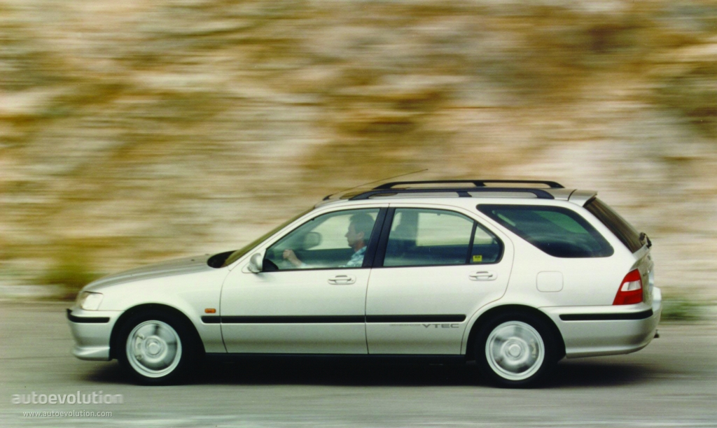 Honda Civic Aero Deck photo 2