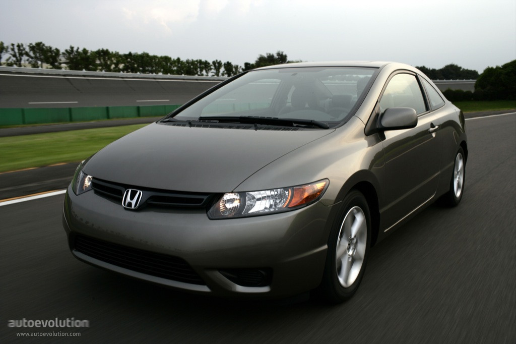 Honda Civic Coupe photo 4