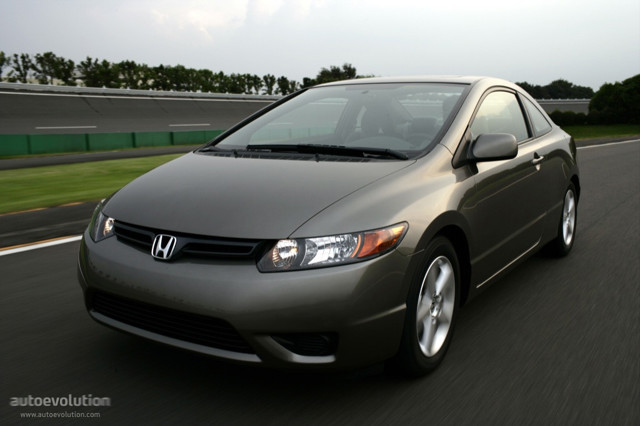 Honda Civic Coupe photo 4