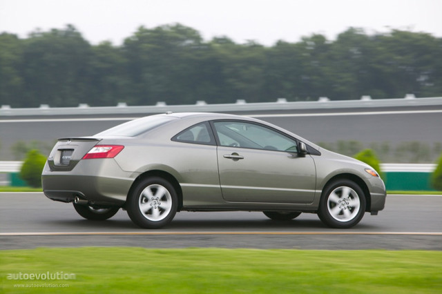 Honda Civic Coupe photo 7