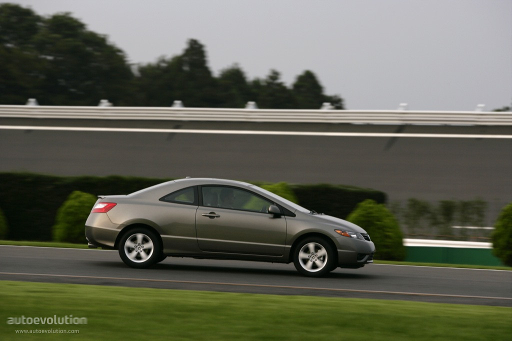 Honda Civic Coupe photo 8