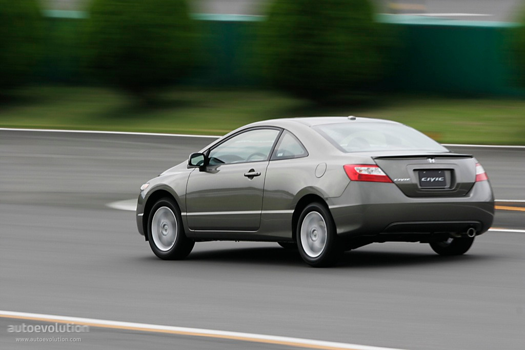 Honda Civic Coupe photo 9