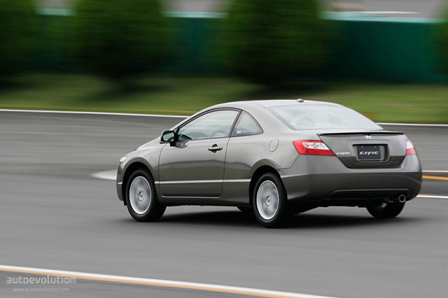 Honda Civic Coupe photo 9