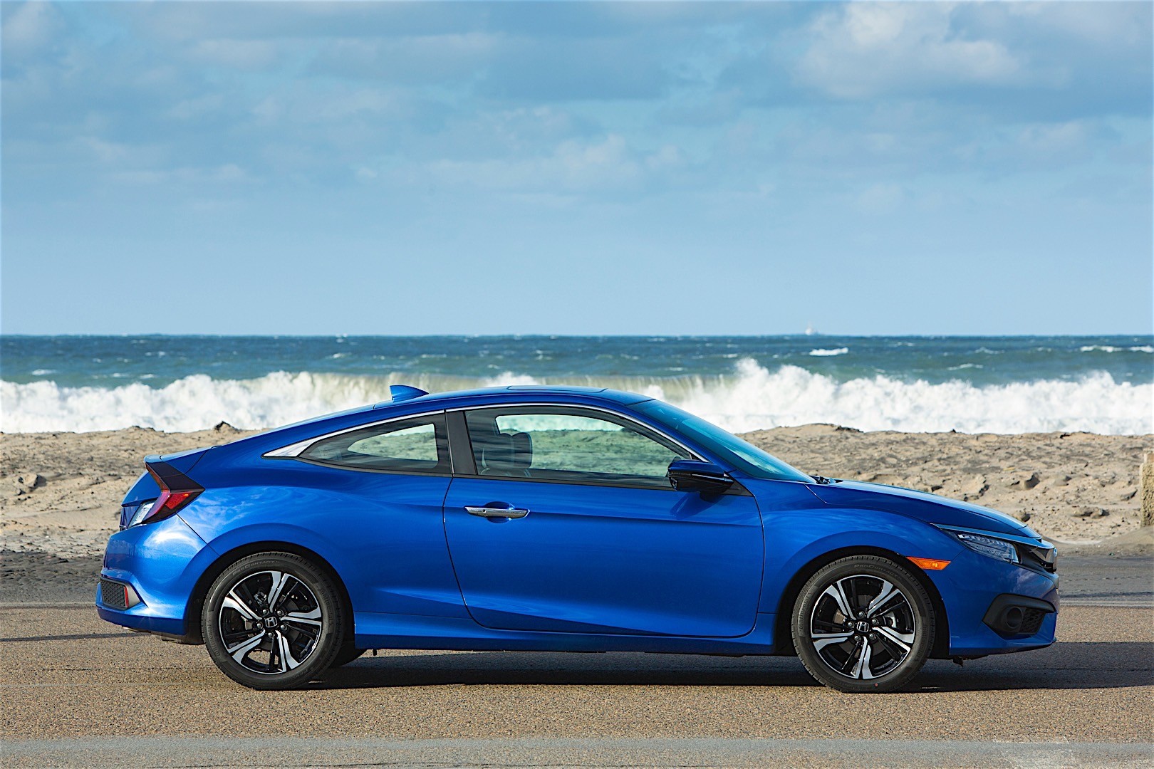 Honda Civic Coupe photo 14