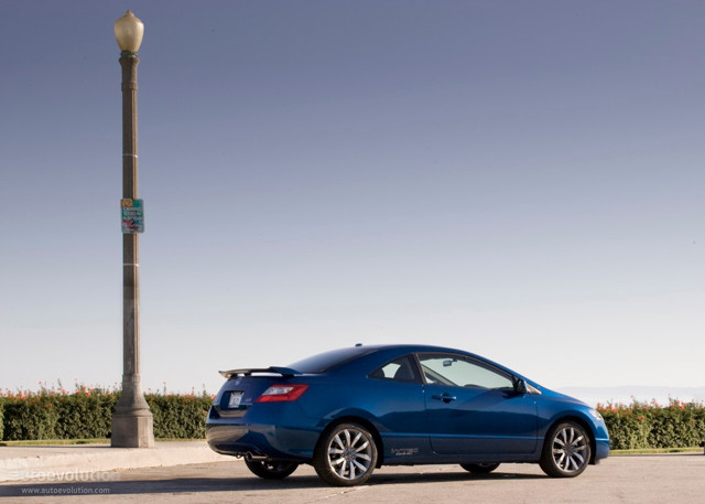 Honda Civic Coupe foto 7