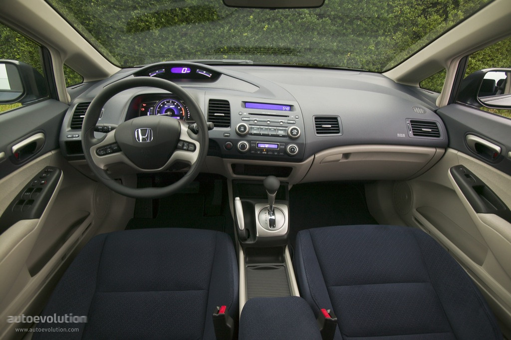 Honda Civic Sedan Us photo 14