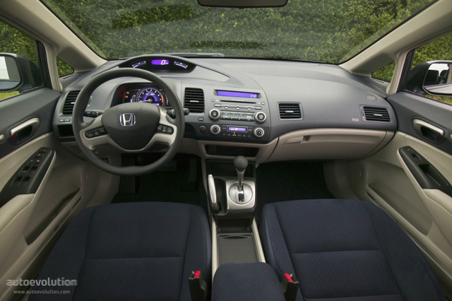 Honda Civic Sedan Us photo 14