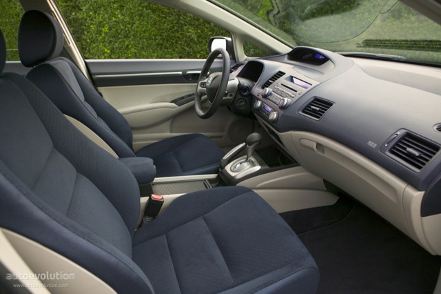 Honda Civic Sedan Us photo 15