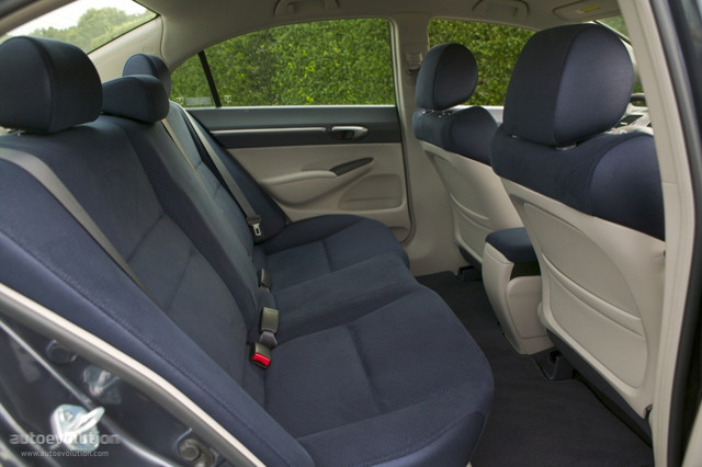Honda Civic Sedan Us photo 16