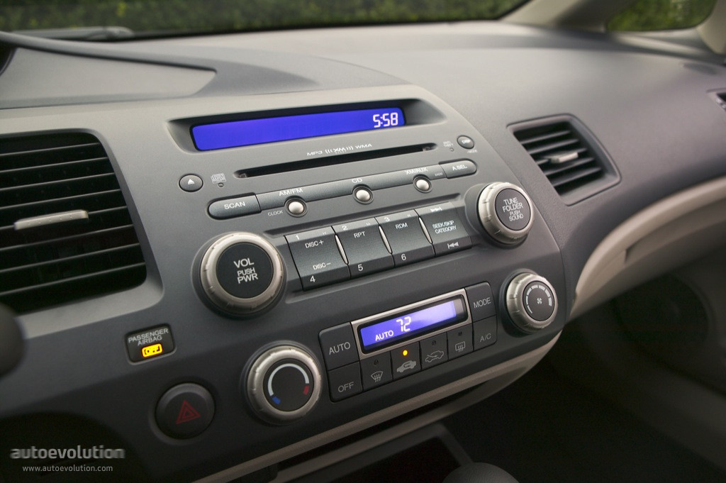 Honda Civic Sedan Us photo 19