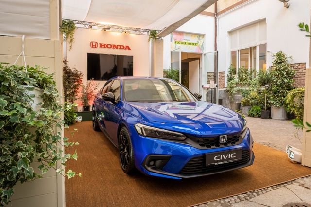 Honda Civic Sedan foto 18