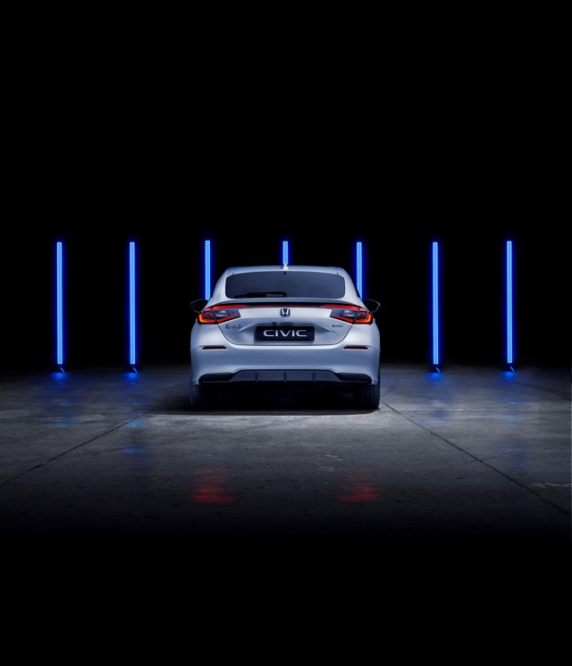 Honda Civic Sedan foto 2