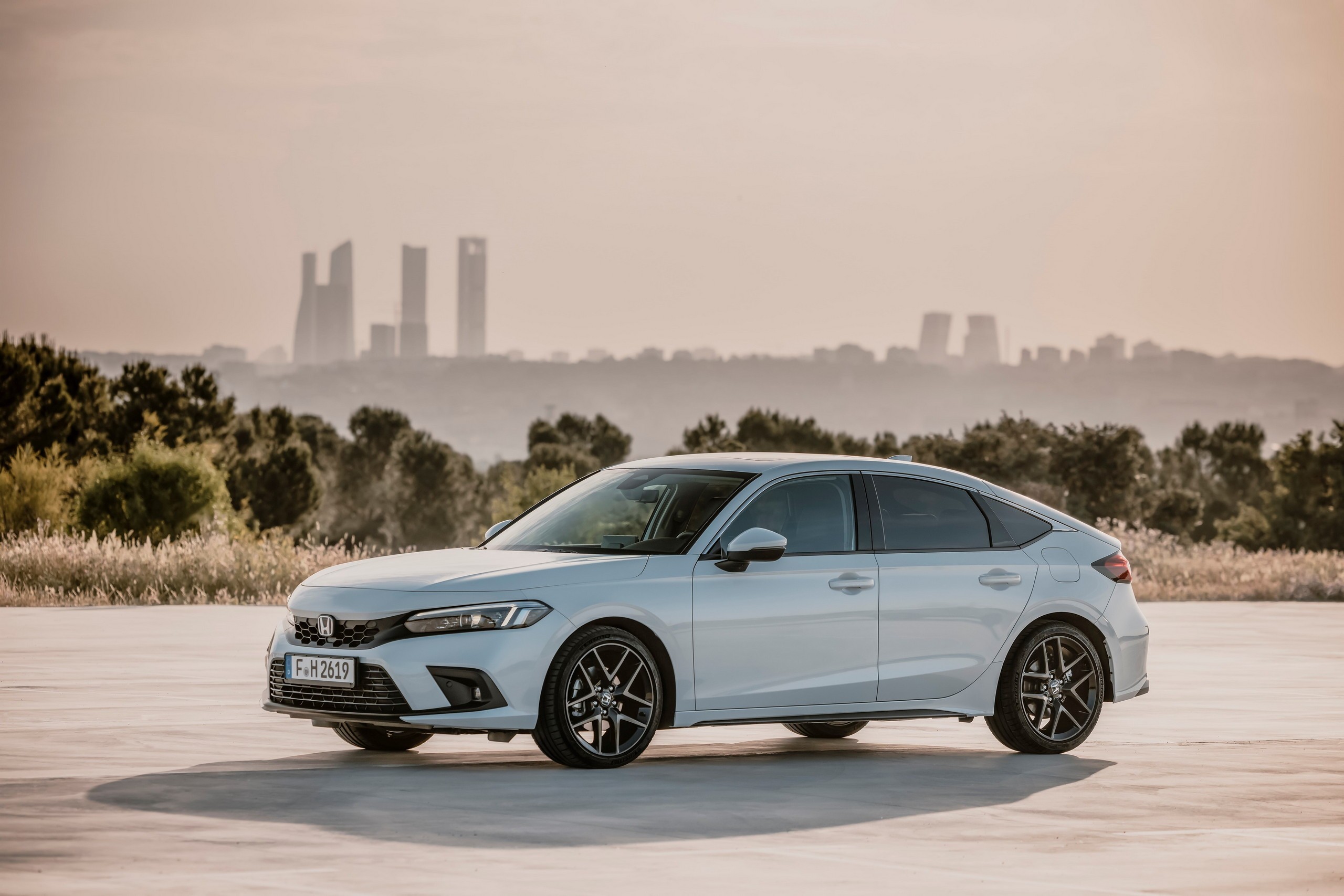 Honda Civic Sedan photo 3