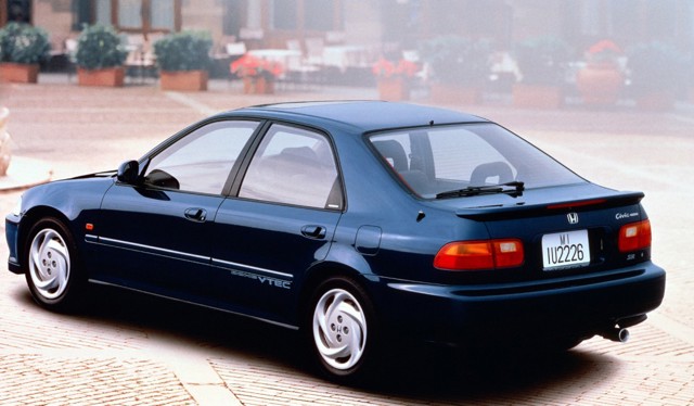 Honda Civic Sedan foto 17