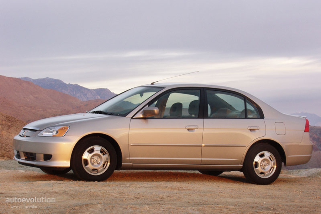 Honda Civic Sedan photo 2