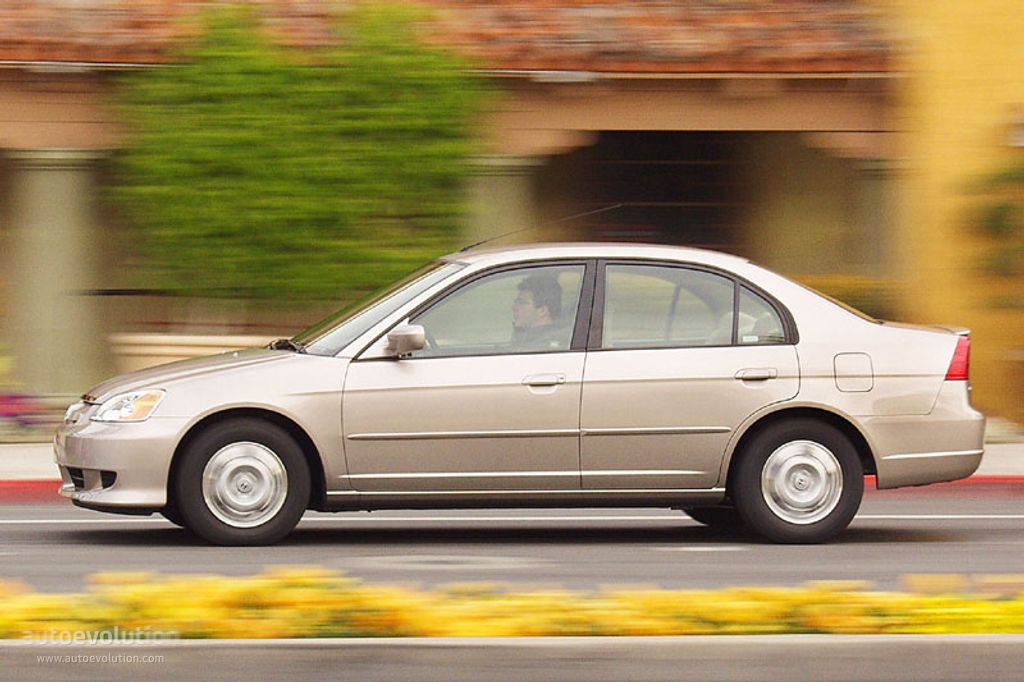 Honda Civic Sedan photo 4