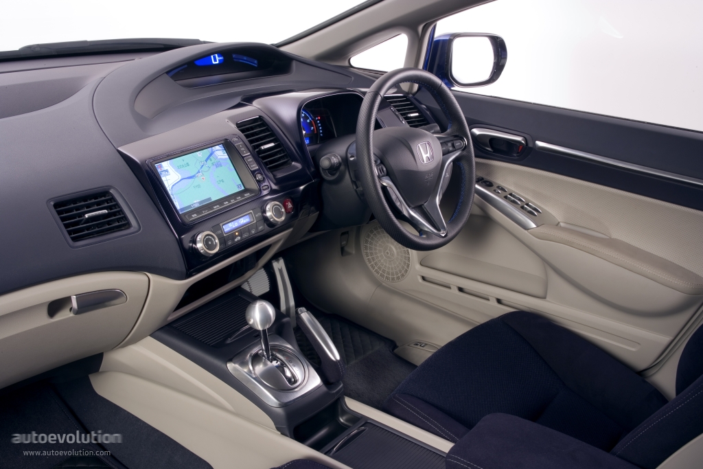 Honda Civic Sedan photo 10