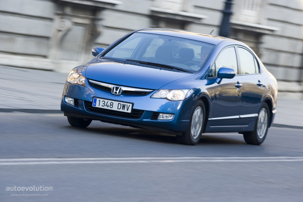 Honda Civic Sedan photo 2