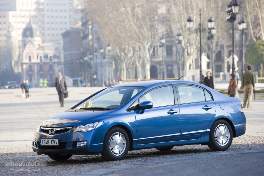 Honda Civic Sedan photo 3