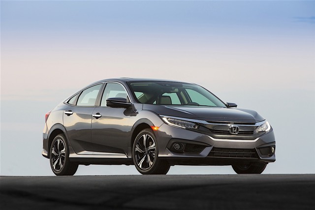 Honda Civic Sedan photo 2