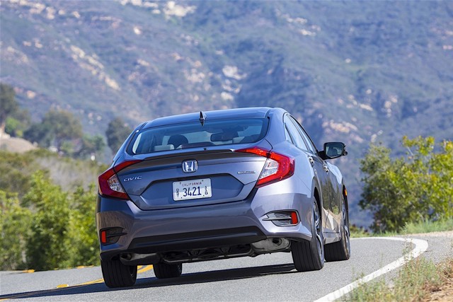 Honda Civic Sedan photo 10