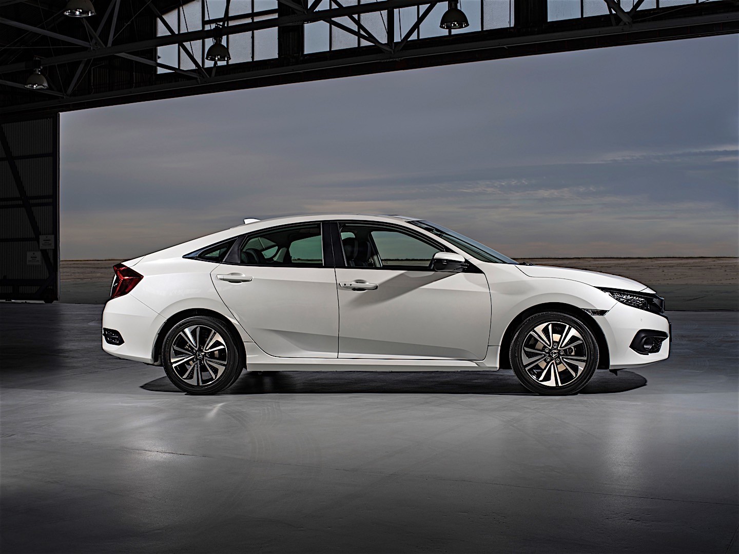 Honda Civic Sedan photo 11