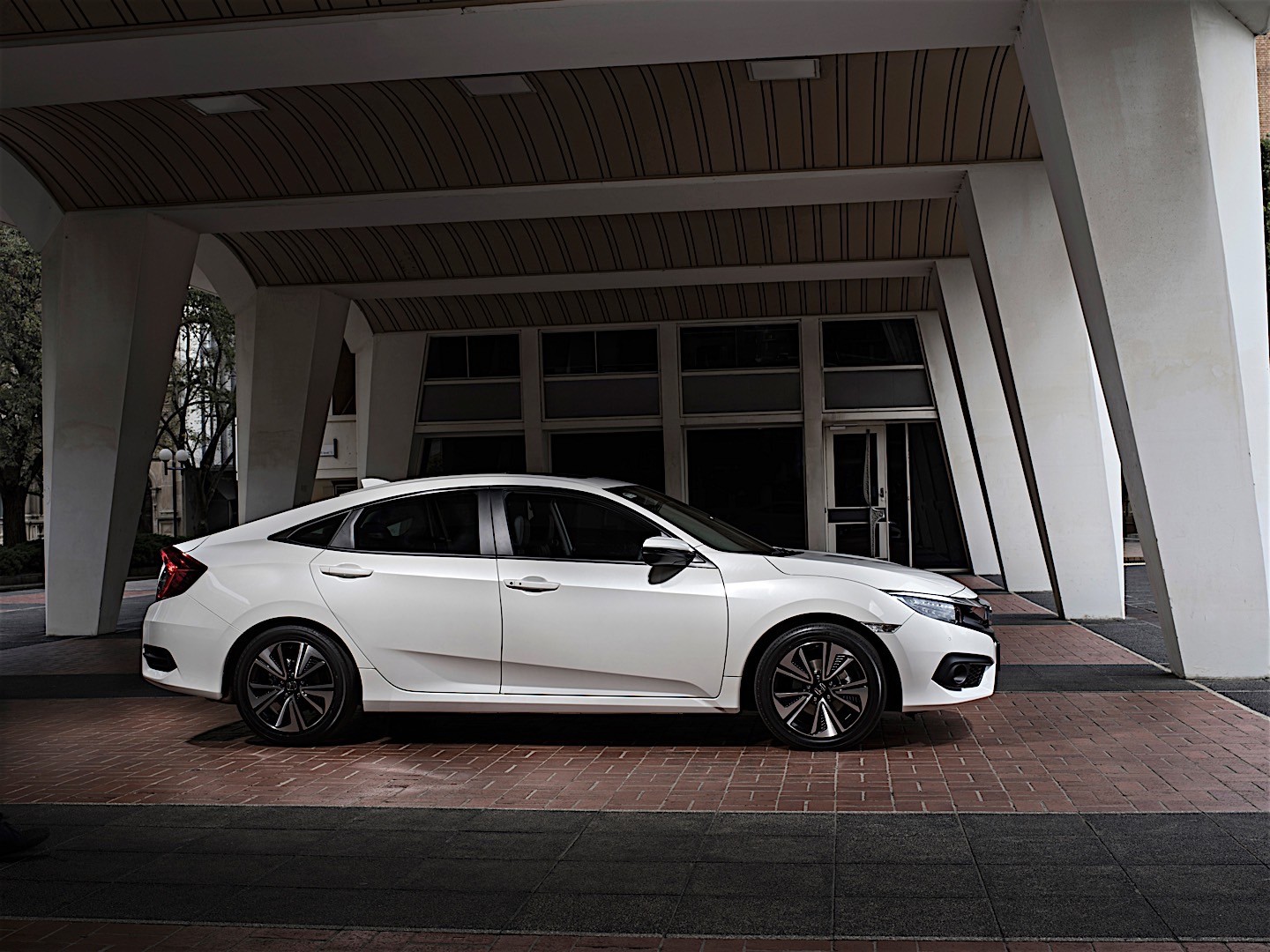 Honda Civic Sedan photo 14